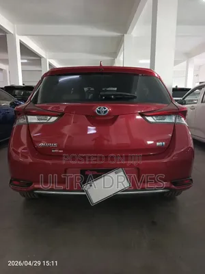 Toyota Auris 2019 Red