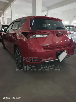 Toyota Auris 2019 Red