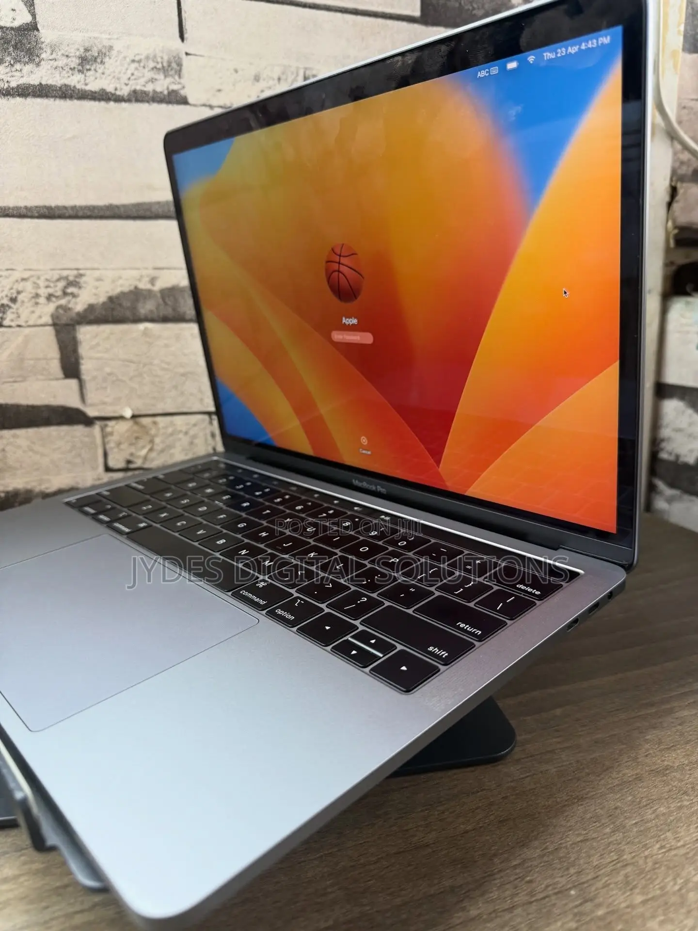 Laptop Apple MacBook Pro 2019 16GB Intel Core i7 SSD 256GB