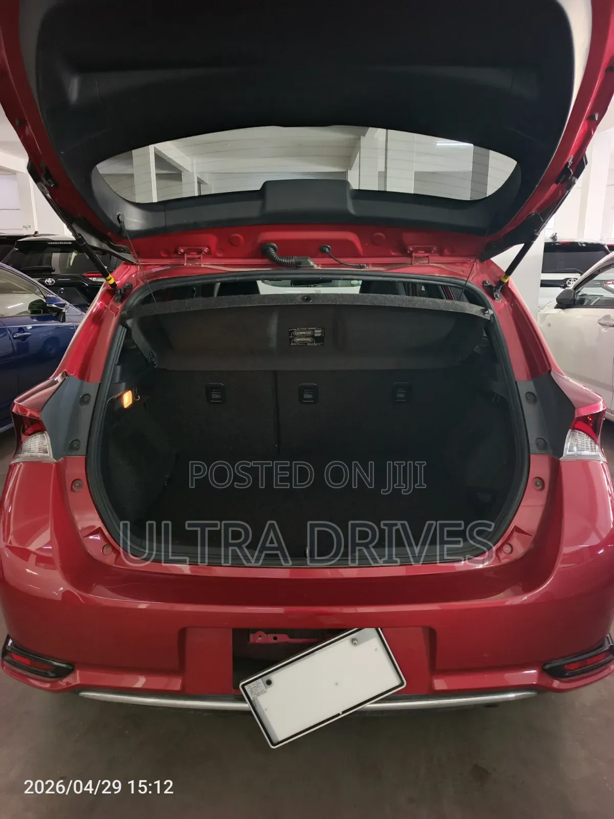 Toyota Auris 2019 Red