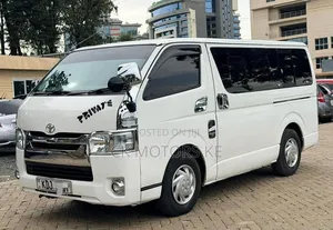 Toyota HiAce 2016 White