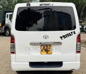 Toyota HiAce 2016 White