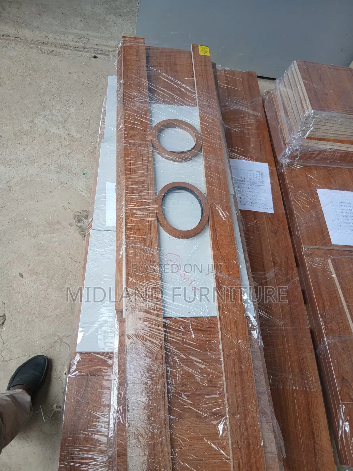 Board Cutting and Edge Banding Services