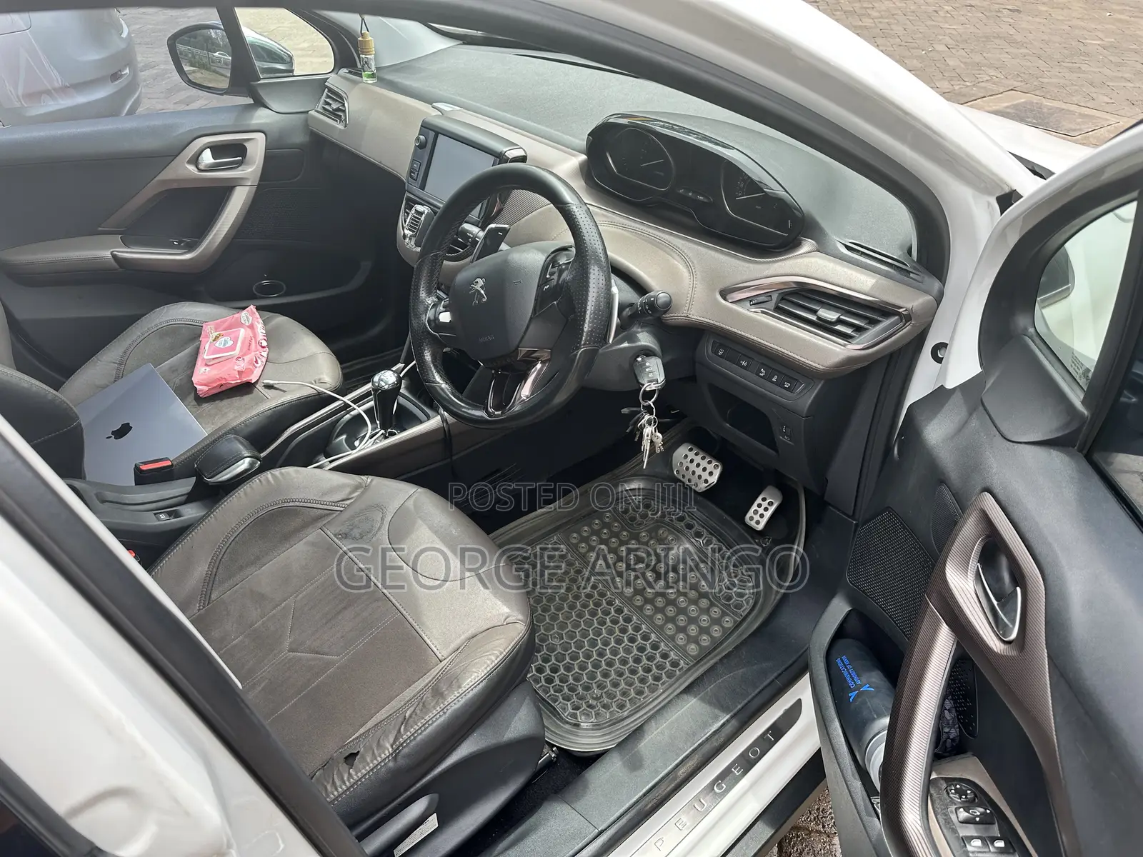Peugeot 2008 1.2 VTi (82 Hp) 2015 White