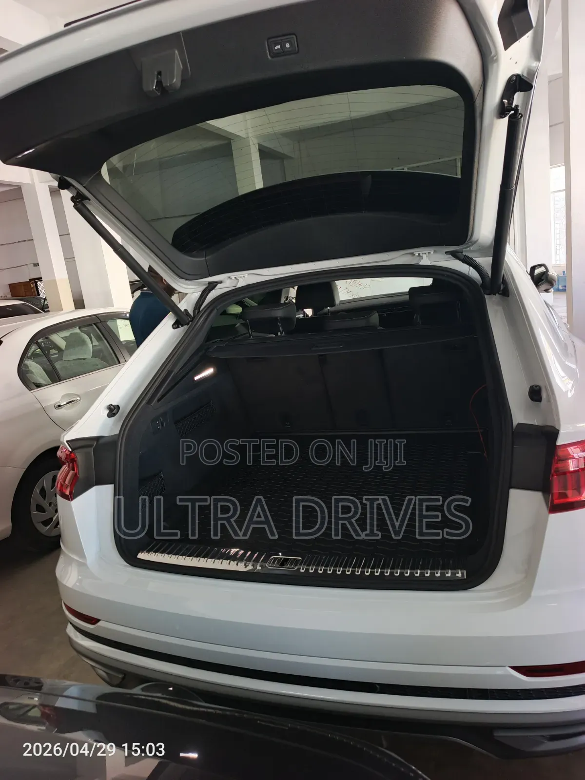 Audi Q8 2021 White