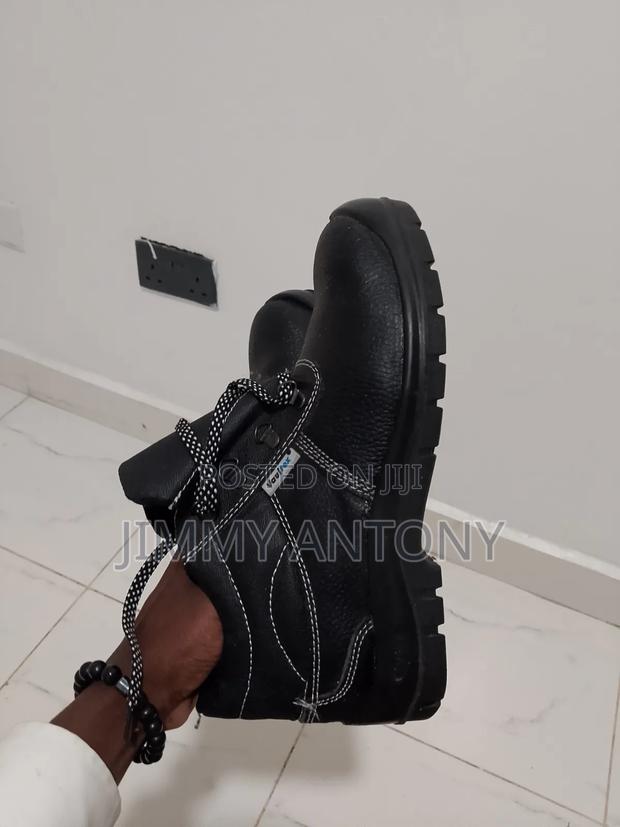 Vaultex Safety Boots - thumbnail 4