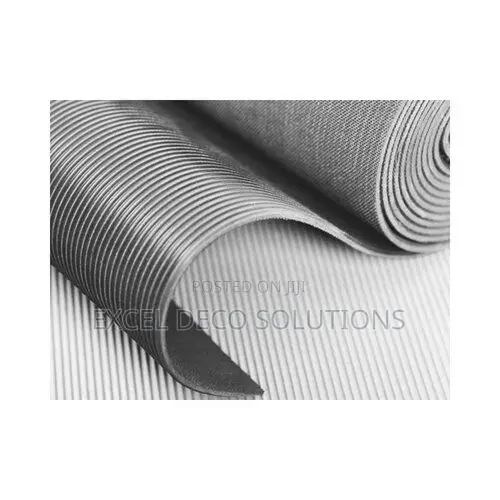 Ribbed Rubber Mat for Clean, Safe and Durable Floor Protection Use