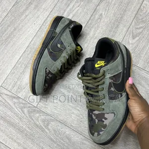Nike Sb Zoom Dunk Low Pro in the 'Camo' Sneakers