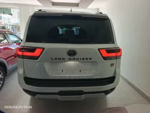 Toyota Land Cruiser Prado 2021 White