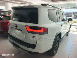 Toyota Land Cruiser Prado 2021 White
