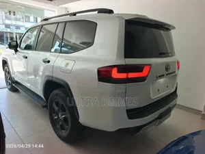Toyota Land Cruiser Prado 2021 White