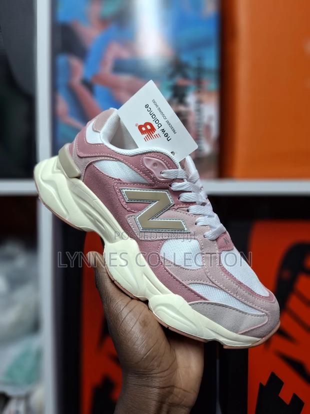 New Balance 9060-White Pink Colourway