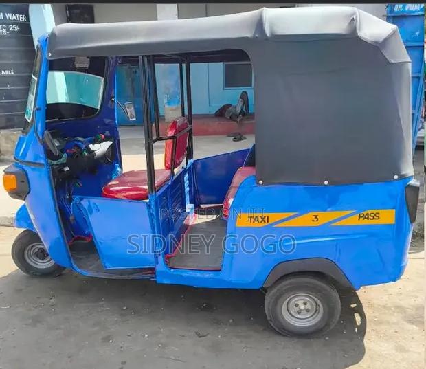 Piaggio Scooter 2024 Blue - thumbnail 3