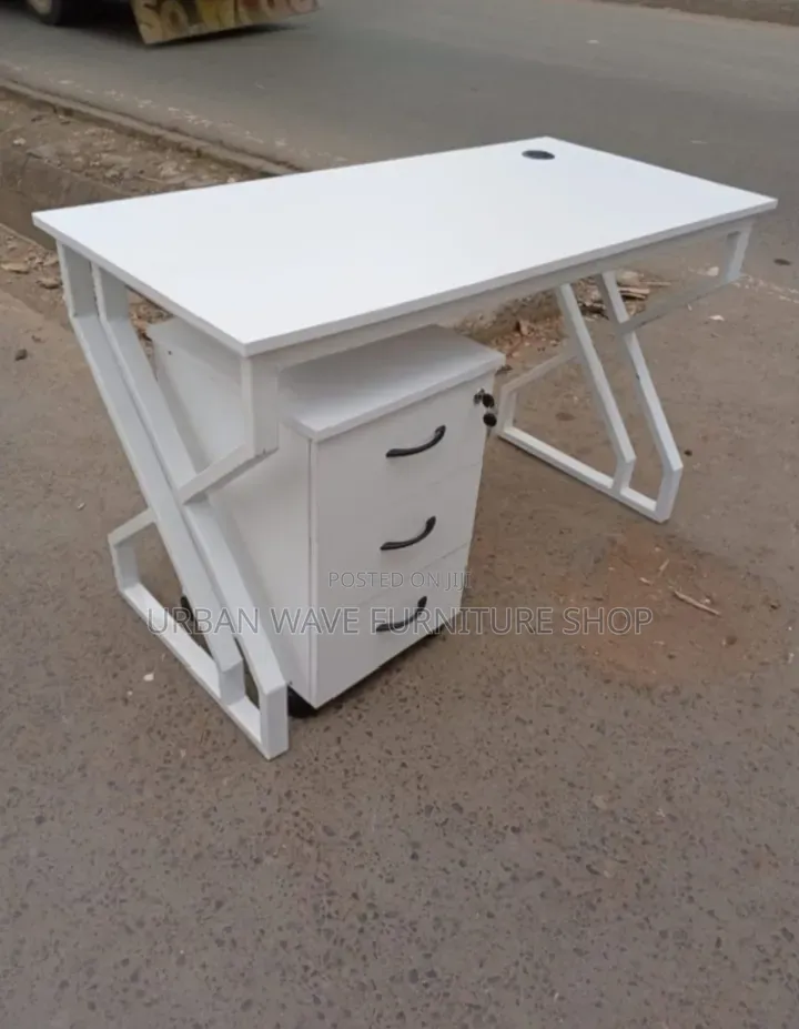 Home Study White D3sk