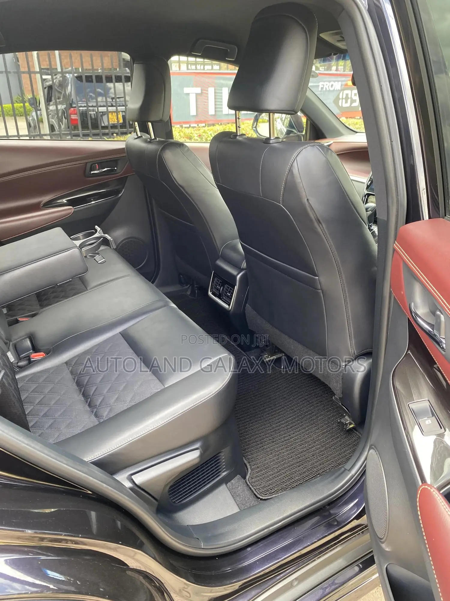 Toyota Harrier 2019