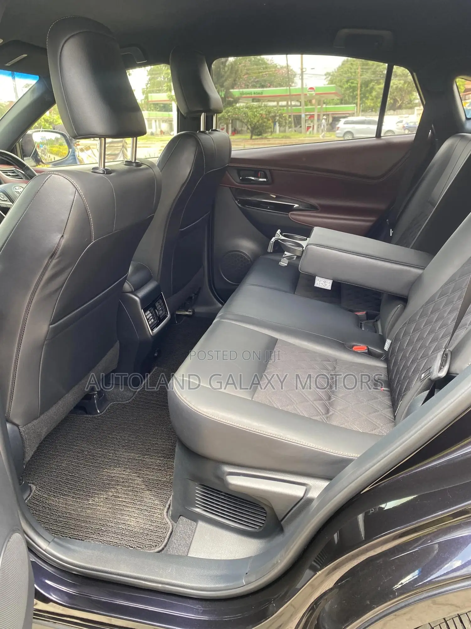Toyota Harrier 2019