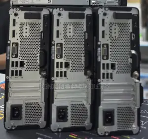 Desktop Computer HP 8GB AMD Ryzen 5 SSD 256GB