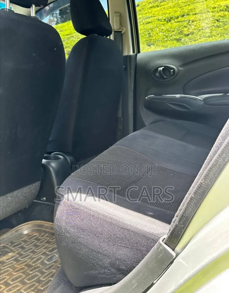 Nissan Latio 1.2 2013 Silver
