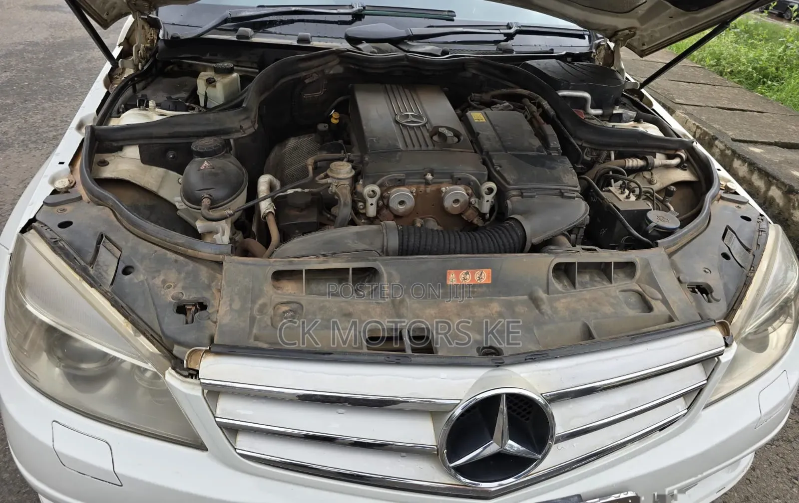 Mercedes-Benz C200 2009 White