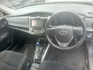 Toyota Corolla Fielder 2020 Blue