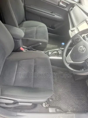 Toyota Corolla Fielder 2020 Blue