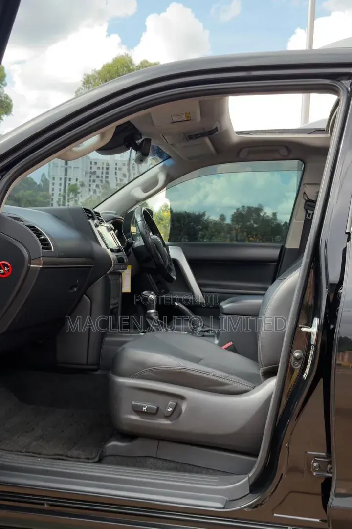 Toyota Land Cruiser Prado 2020 Black