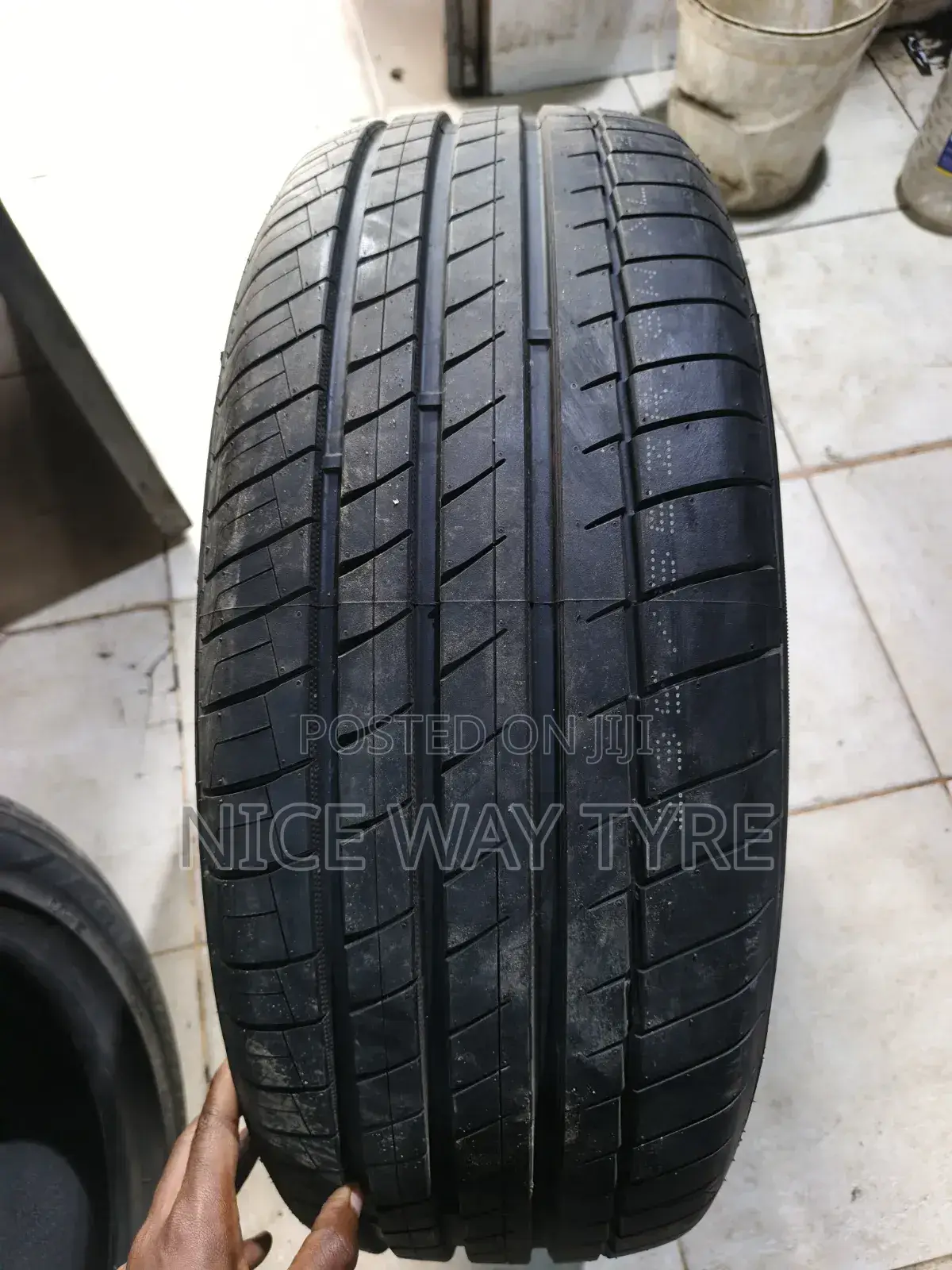 235/55r18 Hablead
