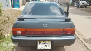 Toyota Corolla 2000 Green