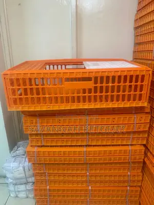 Plastic Chicken Transport Crate for Safely Moving Poultry, Rabbits