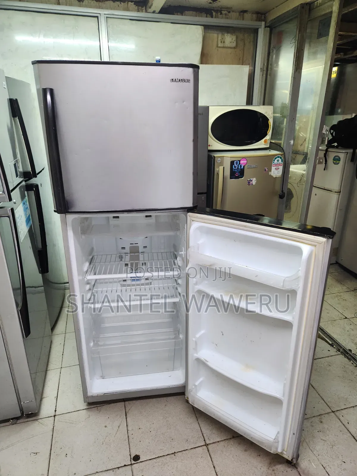 Samsung Rerefrigerator/280litres