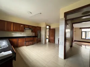 5bdrm House in Amboseli, Valley Arcade for rent