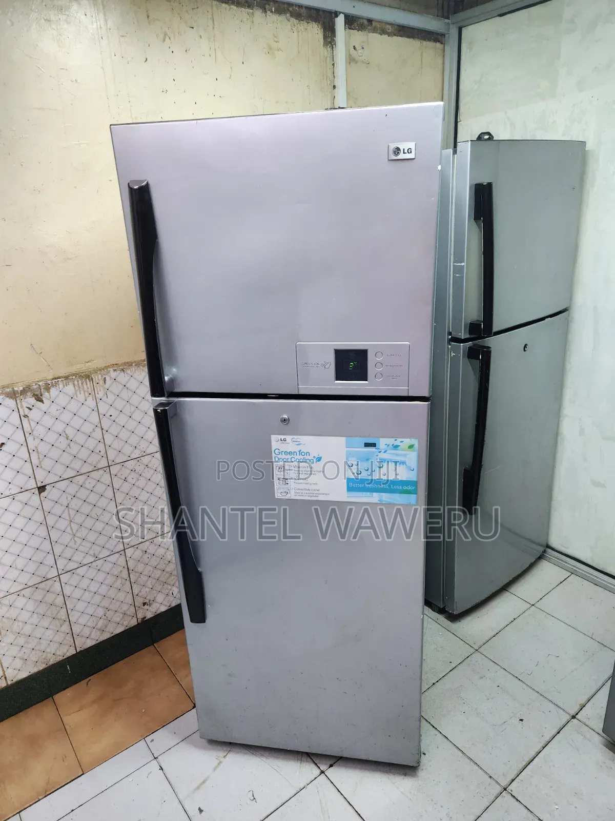 Lg Refrigerator/350litres (