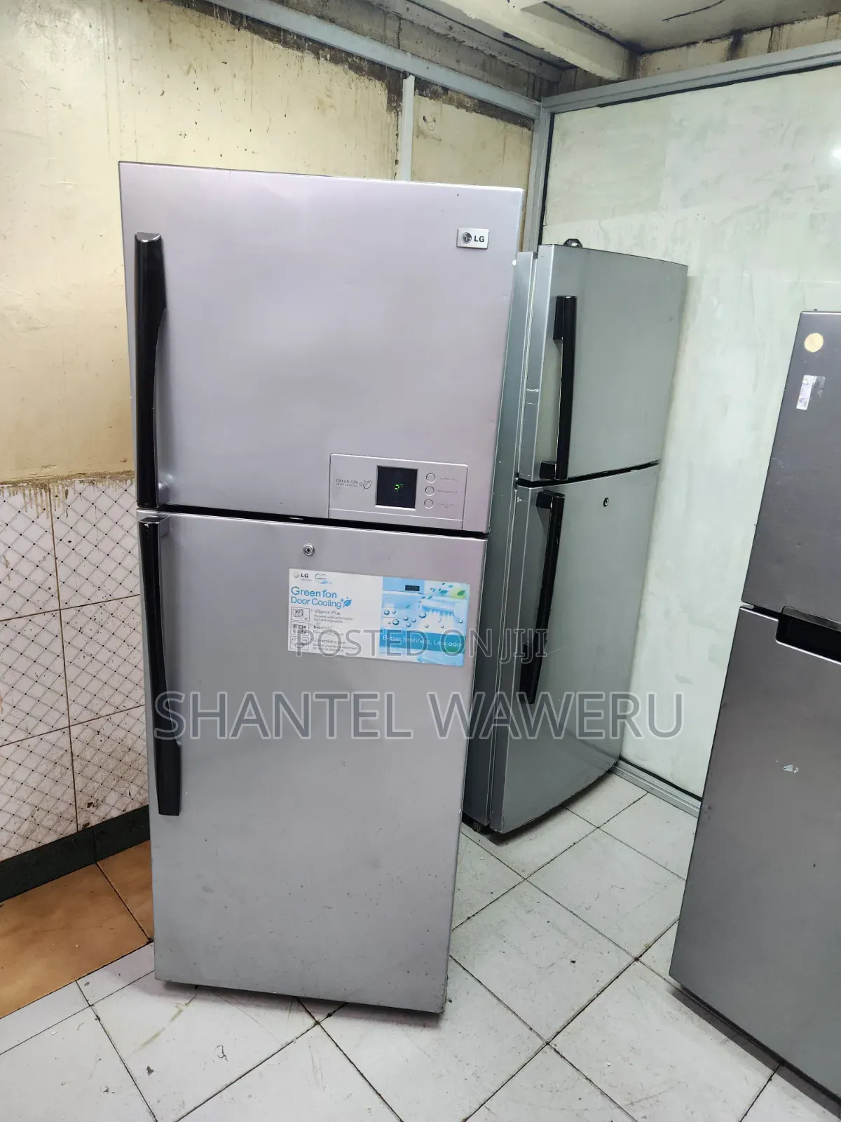 Lg Refrigerator/350litres (
