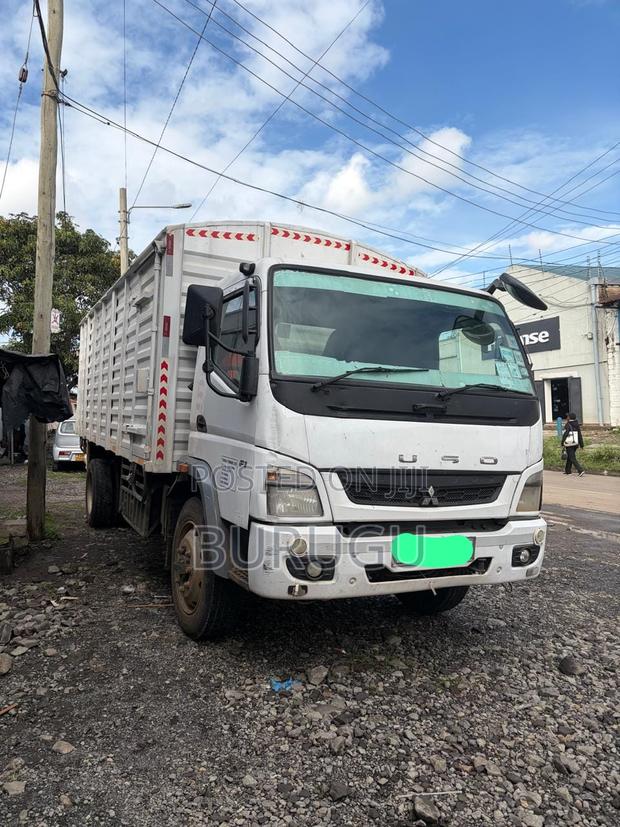 Mitsubishi Fuso - thumbnail 8
