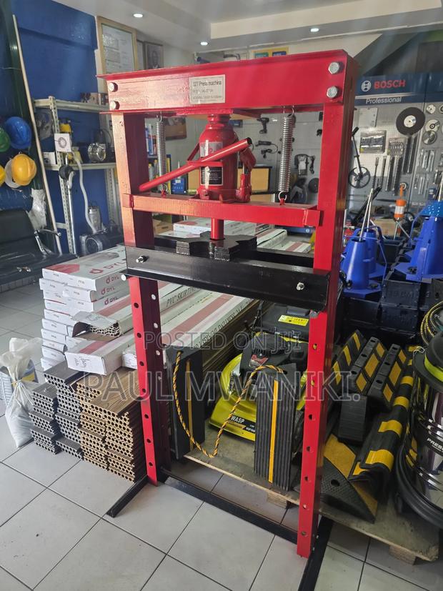 32 Ton Hydraulic Press Machine – Heavy Duty