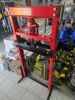 32 Ton Hydraulic Press Machine – Heavy Duty