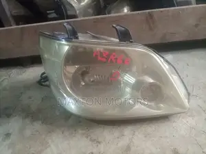 Headlight Noah 2002 Xenon