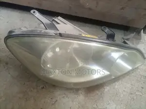 Headlight Ipsum 2002 Xenon