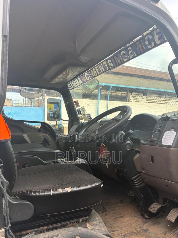 Mitsubishi Fuso - thumbnail 9