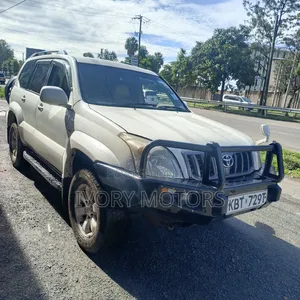 Toyota Land Cruiser Prado 2.7 5dr 2004 White