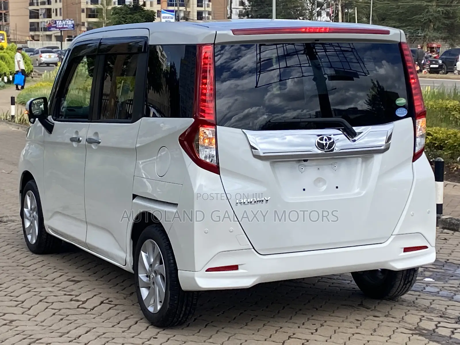 Toyota Roomy 2019 White