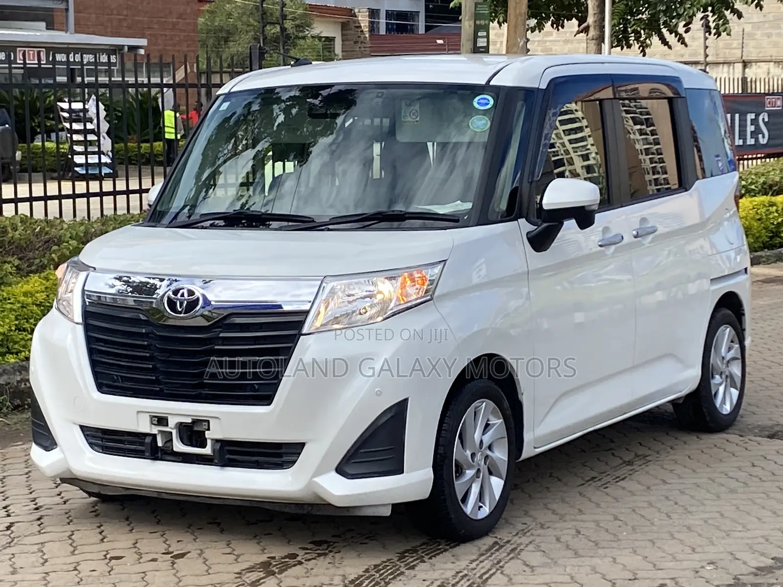 Toyota Roomy 2019 White