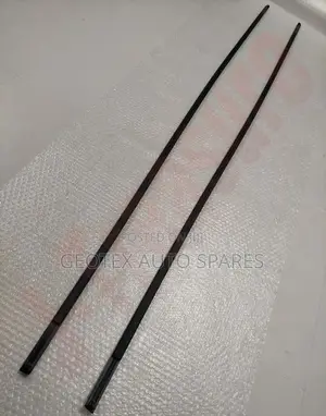 Harrier 240 Roof Moulding