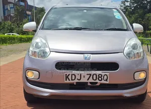 Toyota Passo 2015 Pink