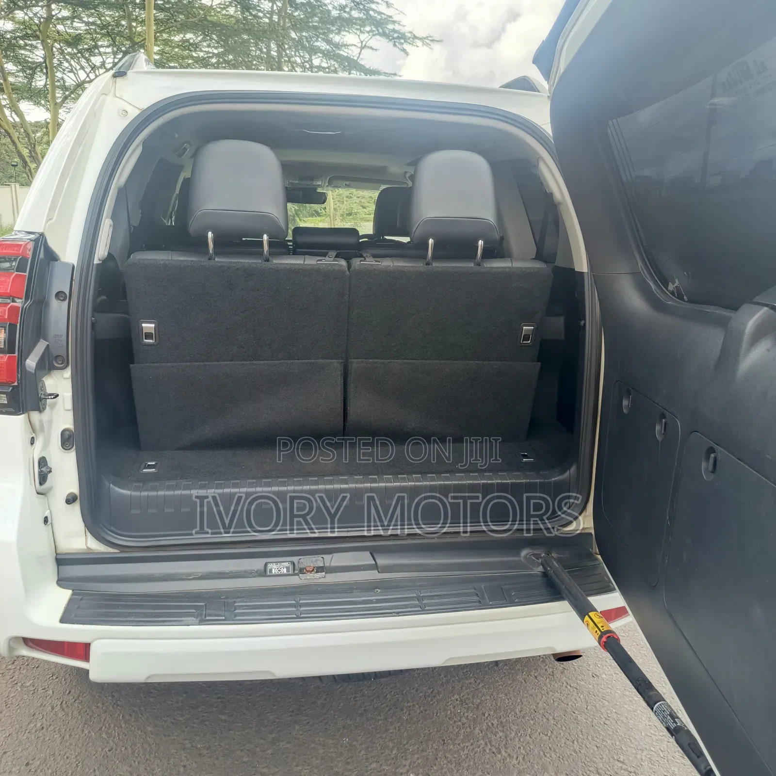 Toyota Land Cruiser Prado 2.8 2017 White