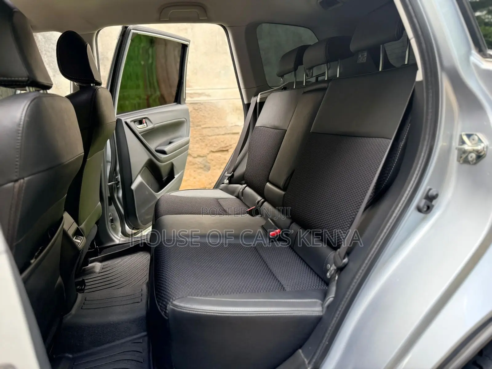 Subaru Forester 2019 Silver