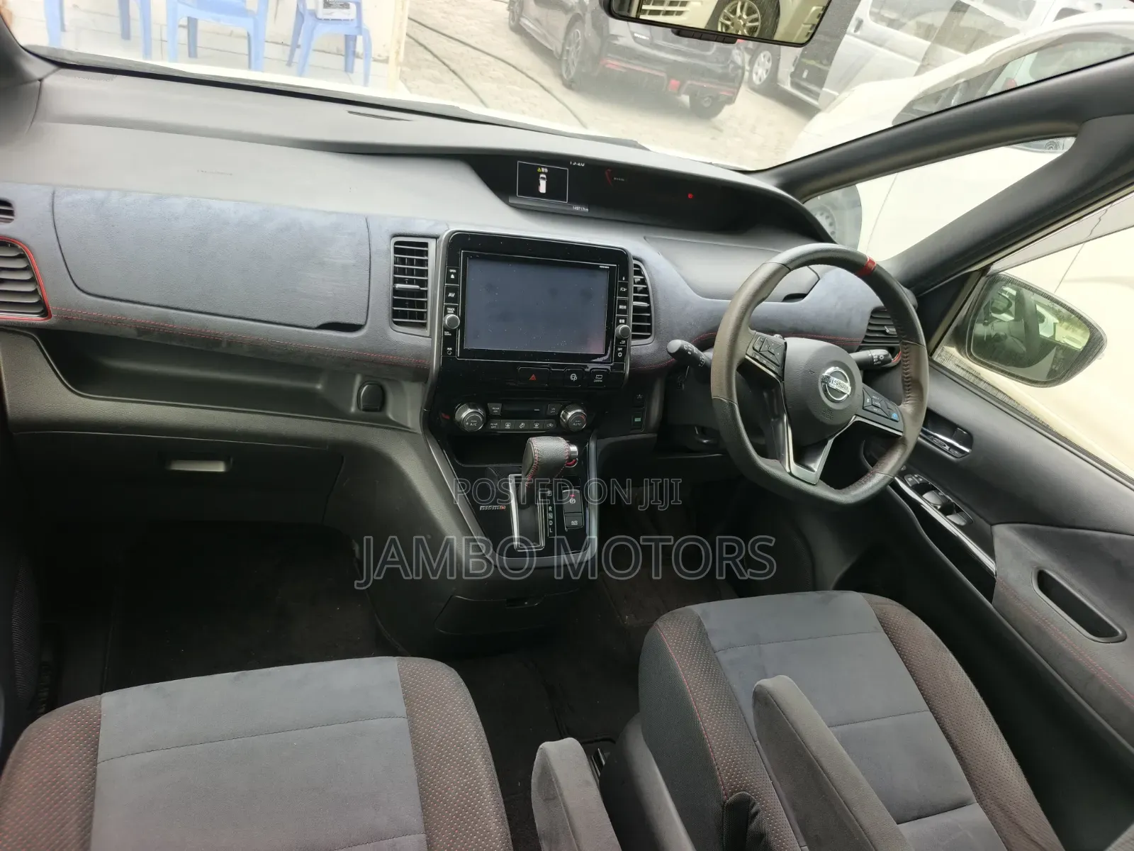 Nissan Serena 2019 White