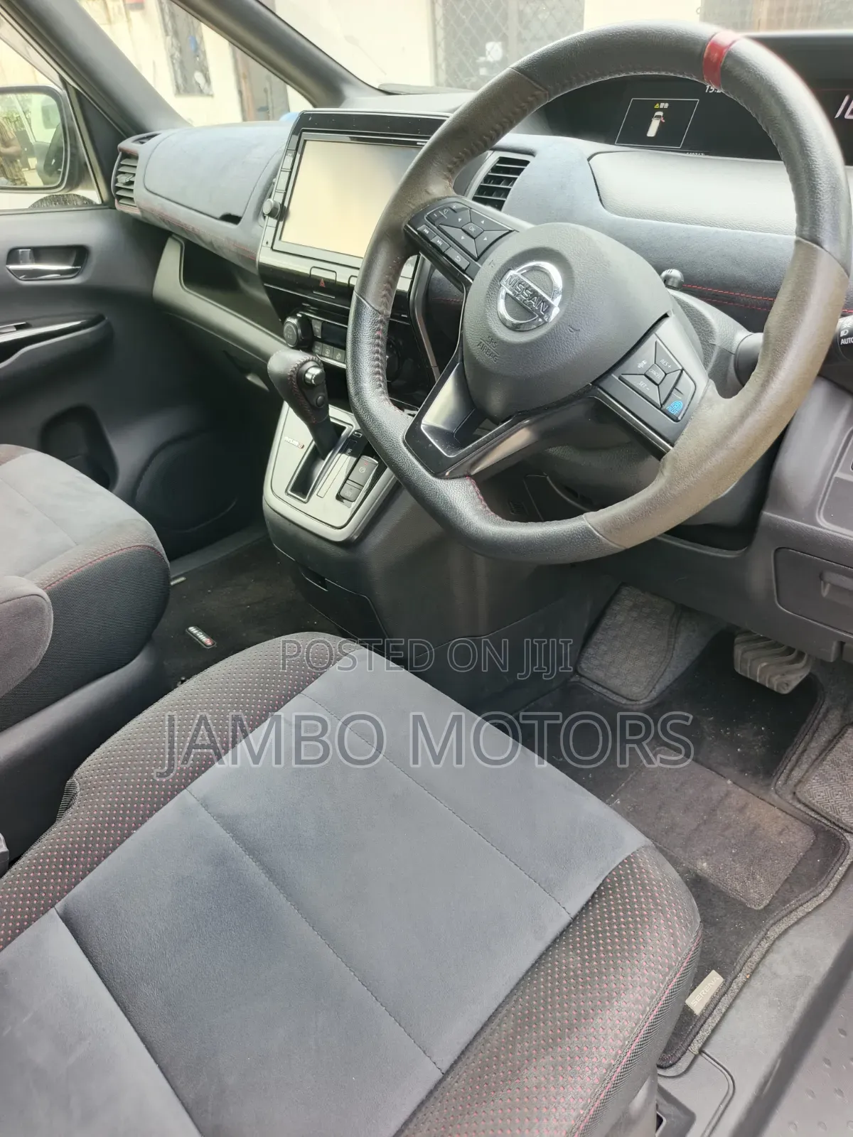 Nissan Serena 2019 White
