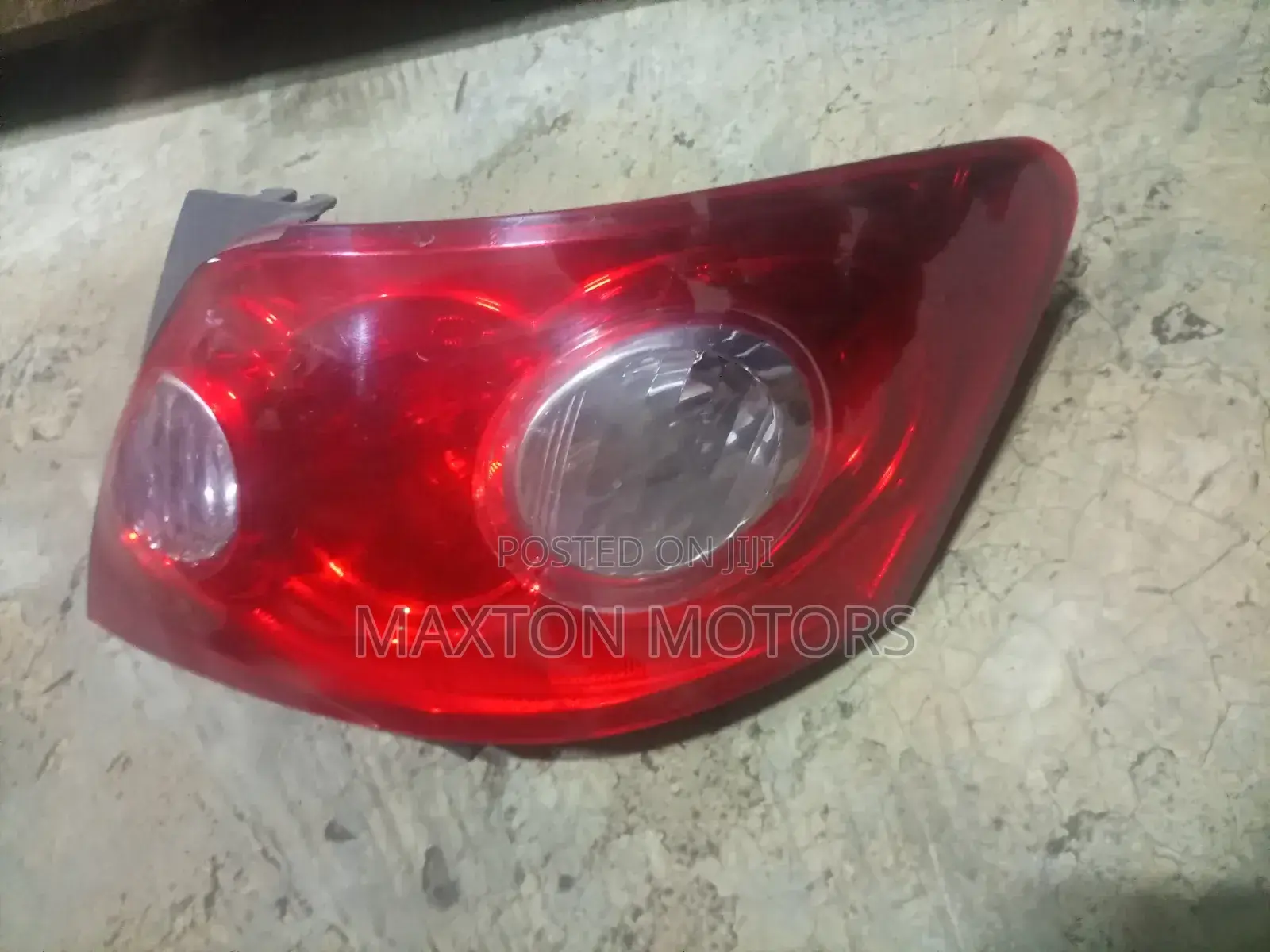 Taillight Mark X 2006