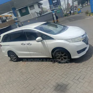 Honda Odyssey 2.4 G 2WD (7 seater) 2014 White